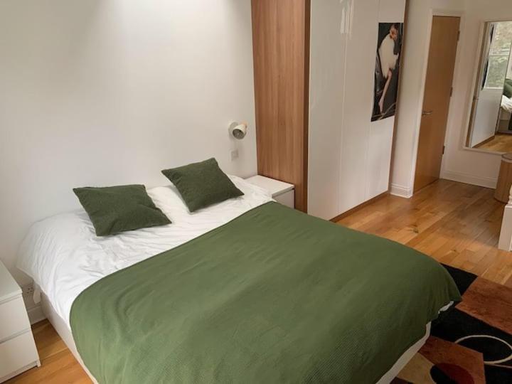 Lovely Spacious 1-Bedroom Flat In Tufnell Park Close To Central Λονδίνο Εξωτερικό φωτογραφία